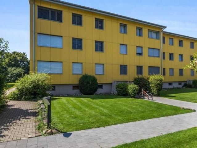 Appartement spacieux avec des pièces baignées de lumière