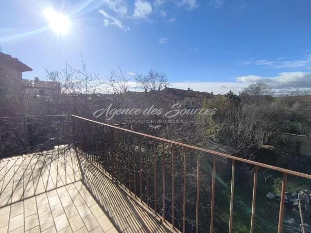 Appartement spacieux avec terrasse à Varages