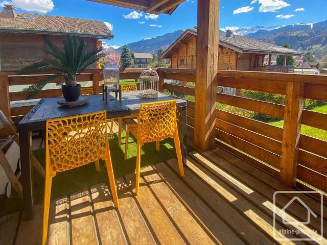 Appartement spacieux d’une chambre, exposé plein sud, avec u. 42m² Verchaix