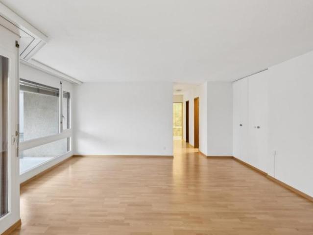 Appartement spacieux de 4,5 pièces dans un emplacement recherché !