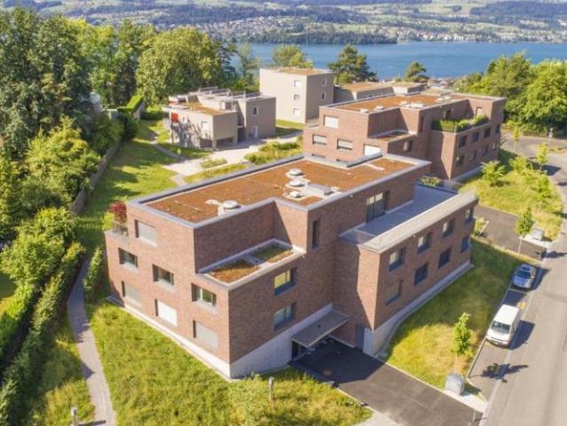 Appartement spacieux et lumineux avec balcon et 2 salles de bains