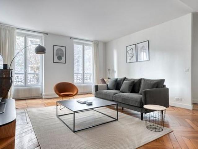 Appartement spacieux et lumineux de 3 chambres à Paris