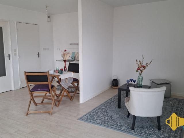 APPARTEMENT SPACIEUX & LUMINEUX T2 53m2 2010 ASCENCEUR VUE DEGAGEE