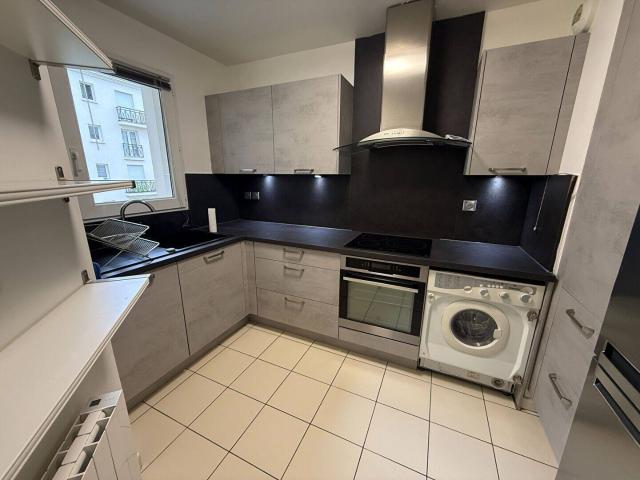 APPARTEMENT ST MAURICE 3 pièce s 67 m2