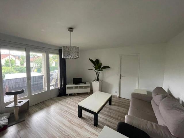 Appartement Ste Genevieve Des Bois 2 pièce s 44.12 m2