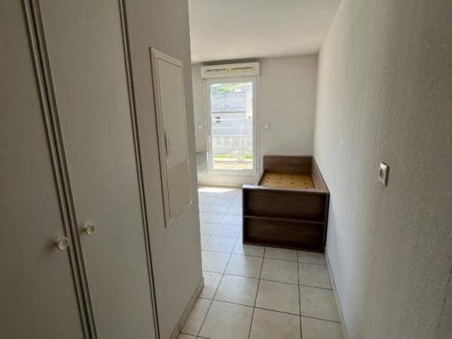 Appartement Studio 20.5m2 à louer à Saint Étienne