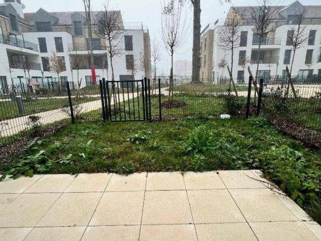 Appartement Studio 29.5m2 à louer à La queue en brie