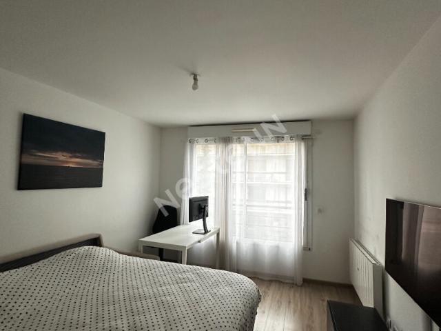 Appartement Studio 29 m² Suresnes