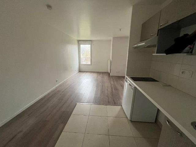 Appartement Studio 34m2 à louer à Mennecy | Pichet