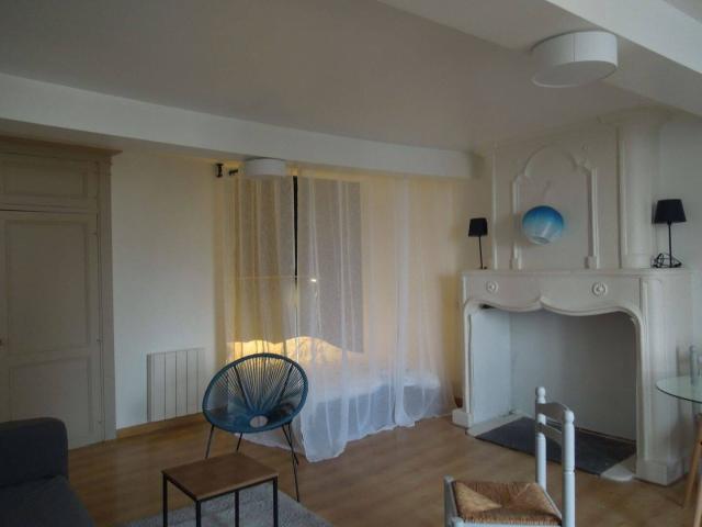 Appartement studio meublé 45m² centre bourg