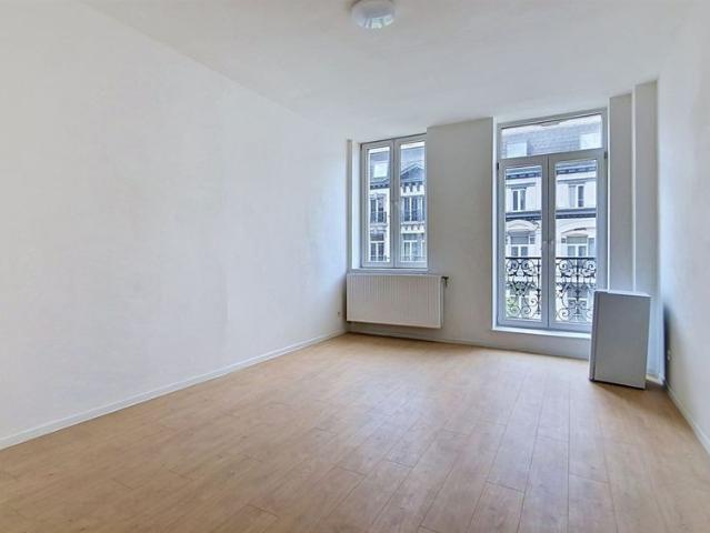 Appartement/ Studio remis à neuf