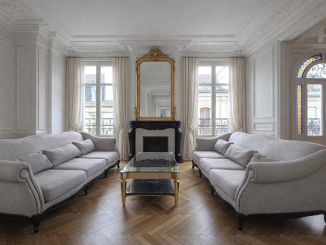 Appartement style hausmannien rénové 5 pièces Quartier Isabe