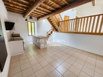 Appartement style loft de 60m2 avec place de parking