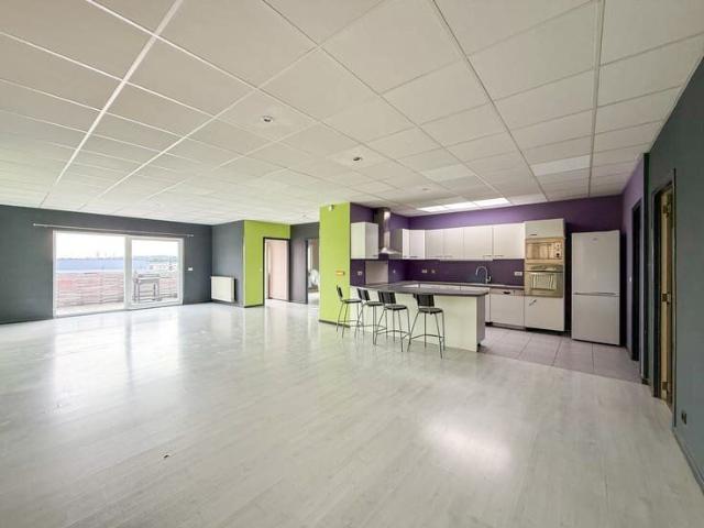 Appartement style penthouse avec terrasse
