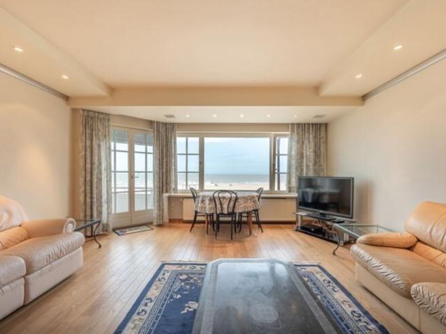 Appartement sur la digue de mer au Zoute !