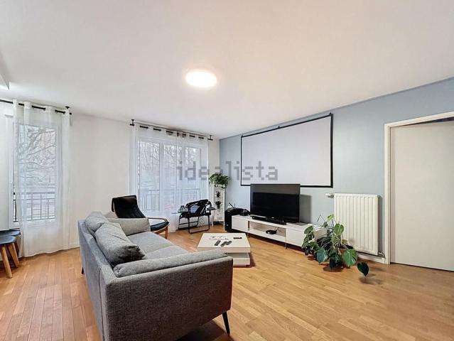 Appartement, Suresnes