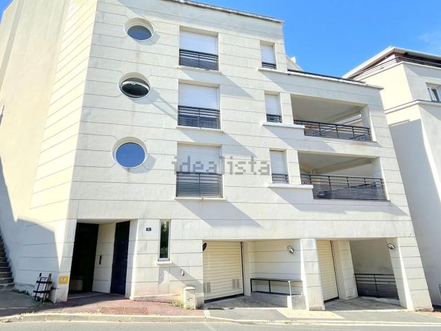 Appartement, Suresnes