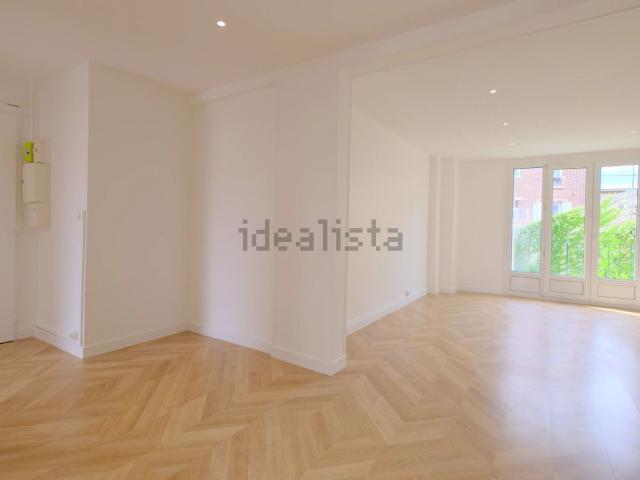 Appartement, Suresnes