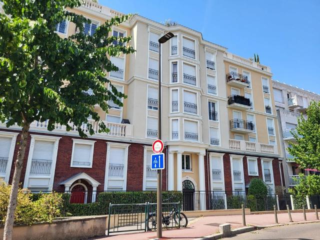 APPARTEMENT SURESNES 1 piÃ¨ce s 24.23 m2