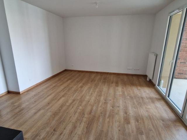 APPARTEMENTS 3 PIECES 60 m2 MARGNY LES COMPIEGNE