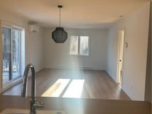 Appartements 4 1/2 Plus Et 5 1/2