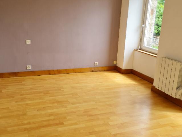 Appartements / appartements à louer 3 chambres 70 m2 MAURON 56430