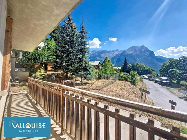 APPARTEMENTS AVEC JARDIN, GRANDE TERRASSE ET GARAGES