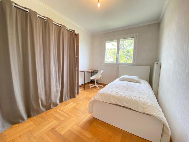 AppartementT5/ 4 chambres/ 91 m²