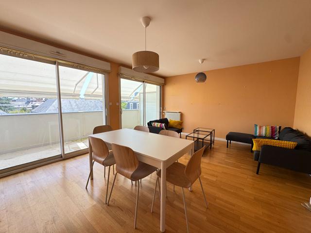 AppartementT3/ 2 chambres/ 80 m²