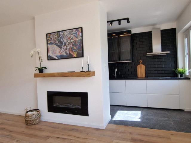 Appartment 2 bedrooms with balcony close to Stockel