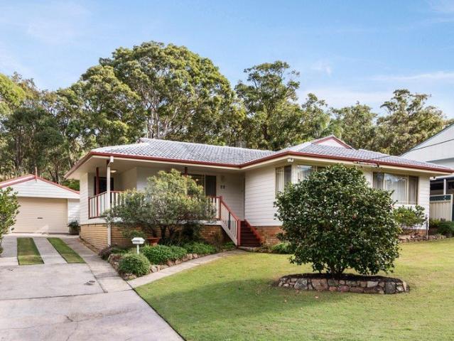 Appealing Family Haven with Versatile Studio, Big Backyard and Superb Outdoor Entertaining