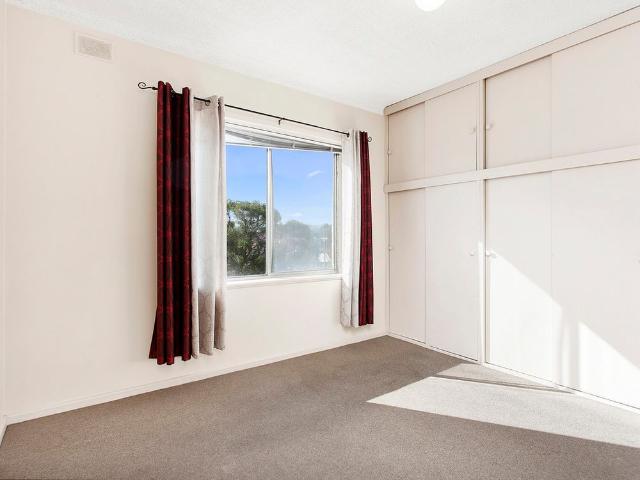 Appealing, Secure Upstairs Unit