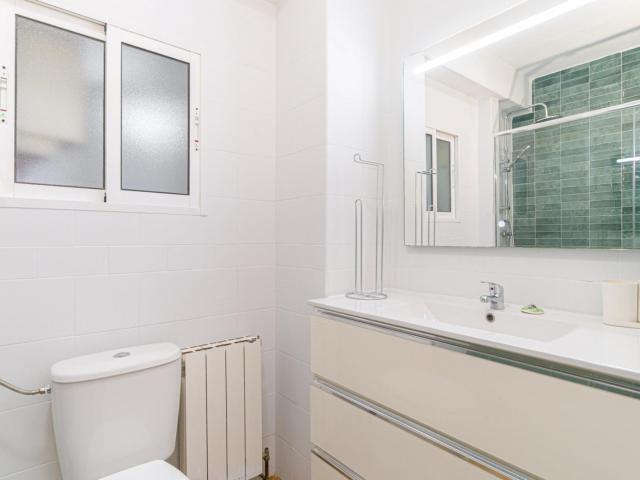Appealing single bedroom