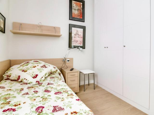 Appealing single bedroom in amazing Sagrada Família neighbourhood