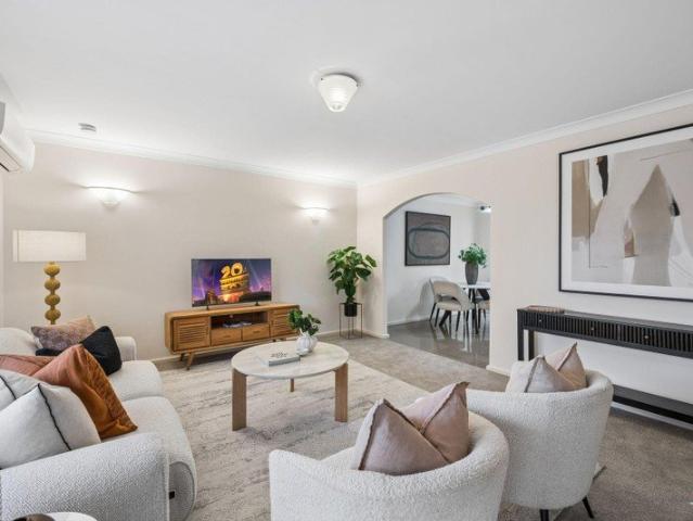 Appealing townhouse close to the river and Preston St Village