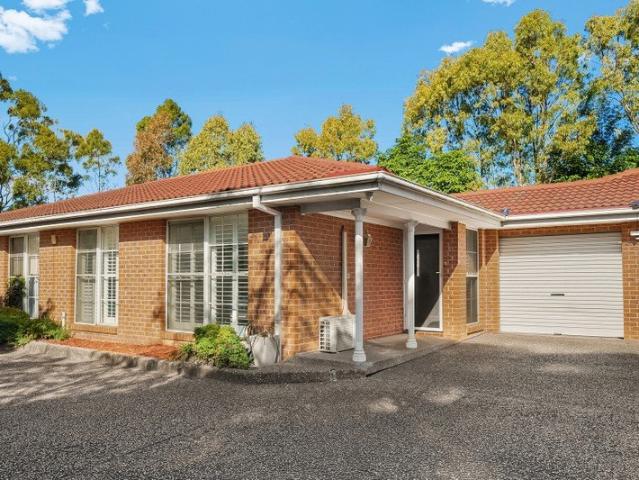 Appealing Villa Living in a Convenient Location