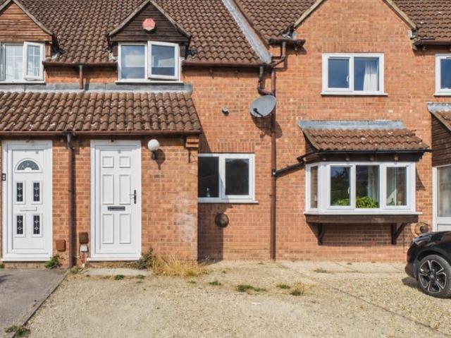 Apperley Drive, Quedgeley. 2 bed terraced house to rent £1,100 pcm £254 pw