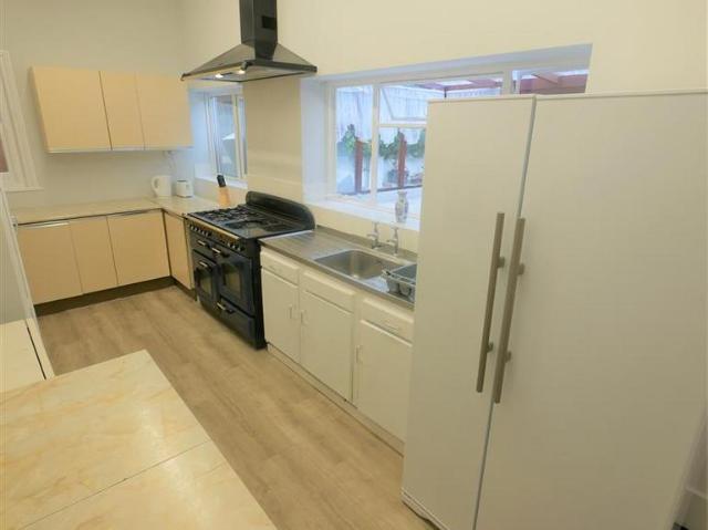 Applecross, Bournemouth 9 bed house to rent £575 pcm £133 pw