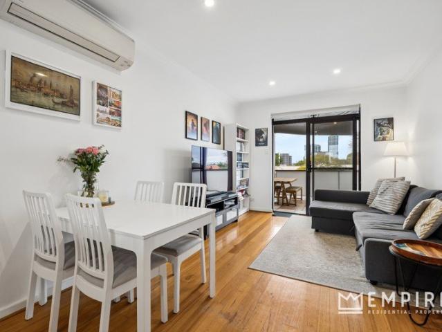 Applecross Lifestyle, Convenience and Easy Care Living!