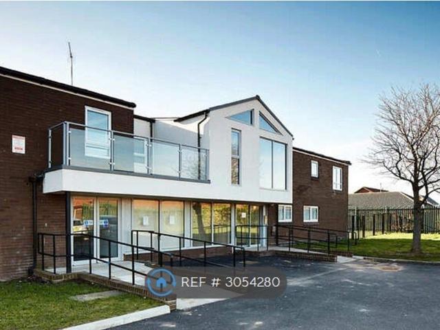 Appledore Court, Liverpool L24, 1 bed flat to rent, £750 pcm | PrimeLocation