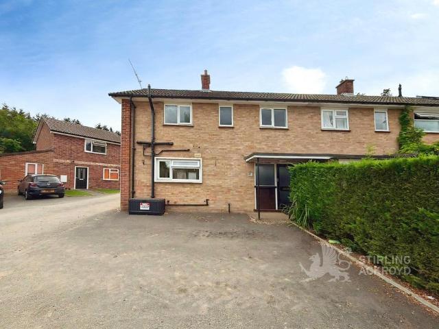 Applegarth Avenue, Guildford, Surrey. 1 bed in a house share to rent £850 pcm £196 pw
