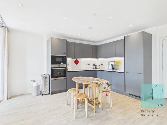 Appleton Way, Cambridge CB3, 1 bed flat to rent, £2,000 pcm | PrimeLocation