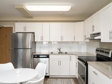Appleton Estates I 2 Bedroom Apartment for Rent at 133 Niakwa Rd, Winnipeg, MB R2M 5J5 Alpine Place