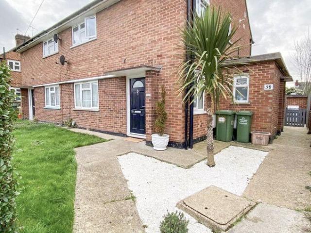 Appletree Way, Wickford SS11, 1 bed flat to rent, £1,150 pcm | PrimeLocation