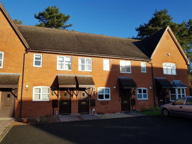 Appletrees Crescent, Woodland Grange, Bromsgrove B61, 2 bed terraced house to rent, £1,200 pcm | PrimeLocation