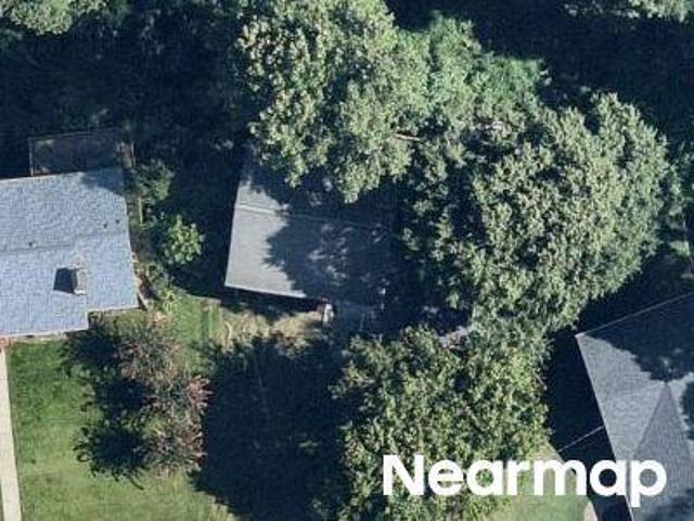 Applewood Ct NE