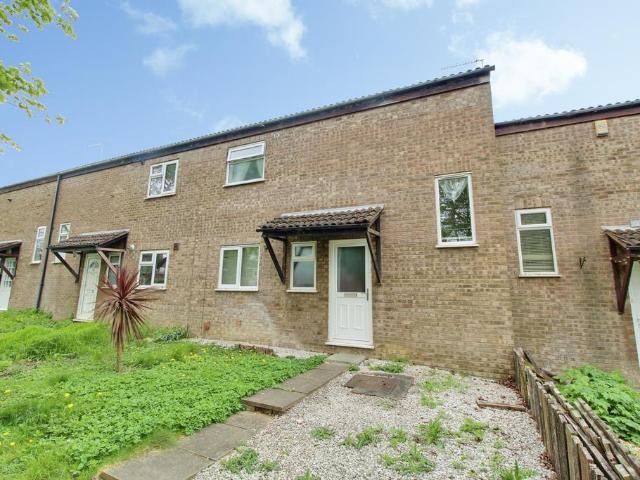 Appleyard, Peterborough PE2 3 bed terraced house to rent £1,050 pcm £242 pw