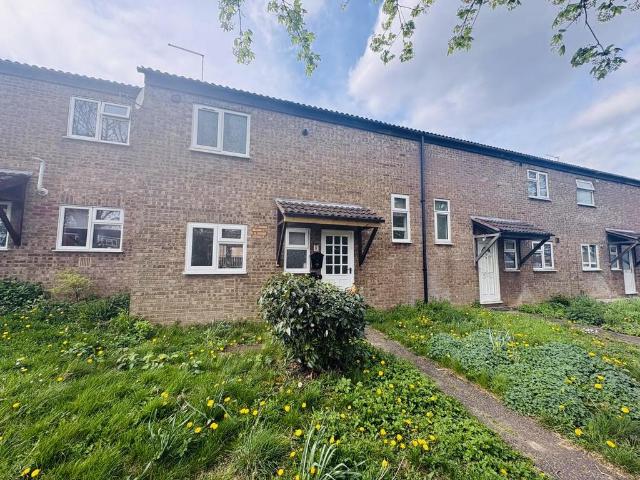 Appleyard, PETERBOROUGH PE2 3 bed terraced house to rent £1,350 pcm £312 pw