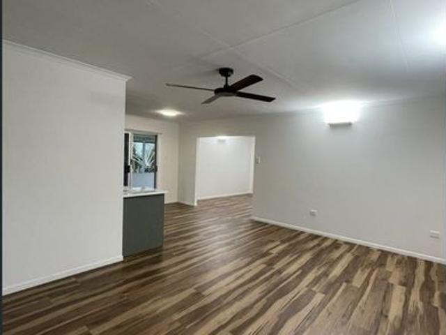 / APPLICATION APPROVED / BEACH LIVING AT ITS BEST!