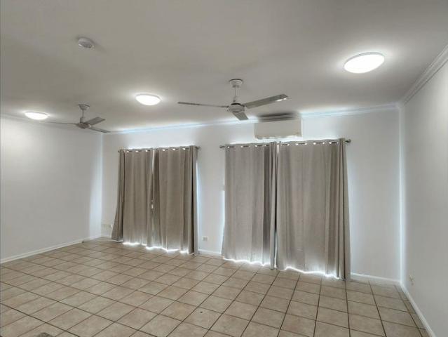 / APPLICATION APPROVED / SPACIOUS AND MODERN!
